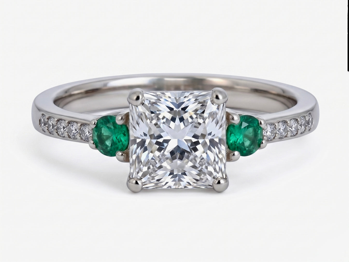 Aura Verda Princess Cut Diamond Ring